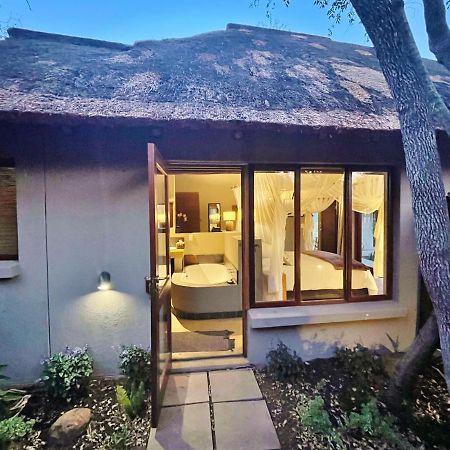 10 Raptors Lodge Hoedspruit Esterno foto