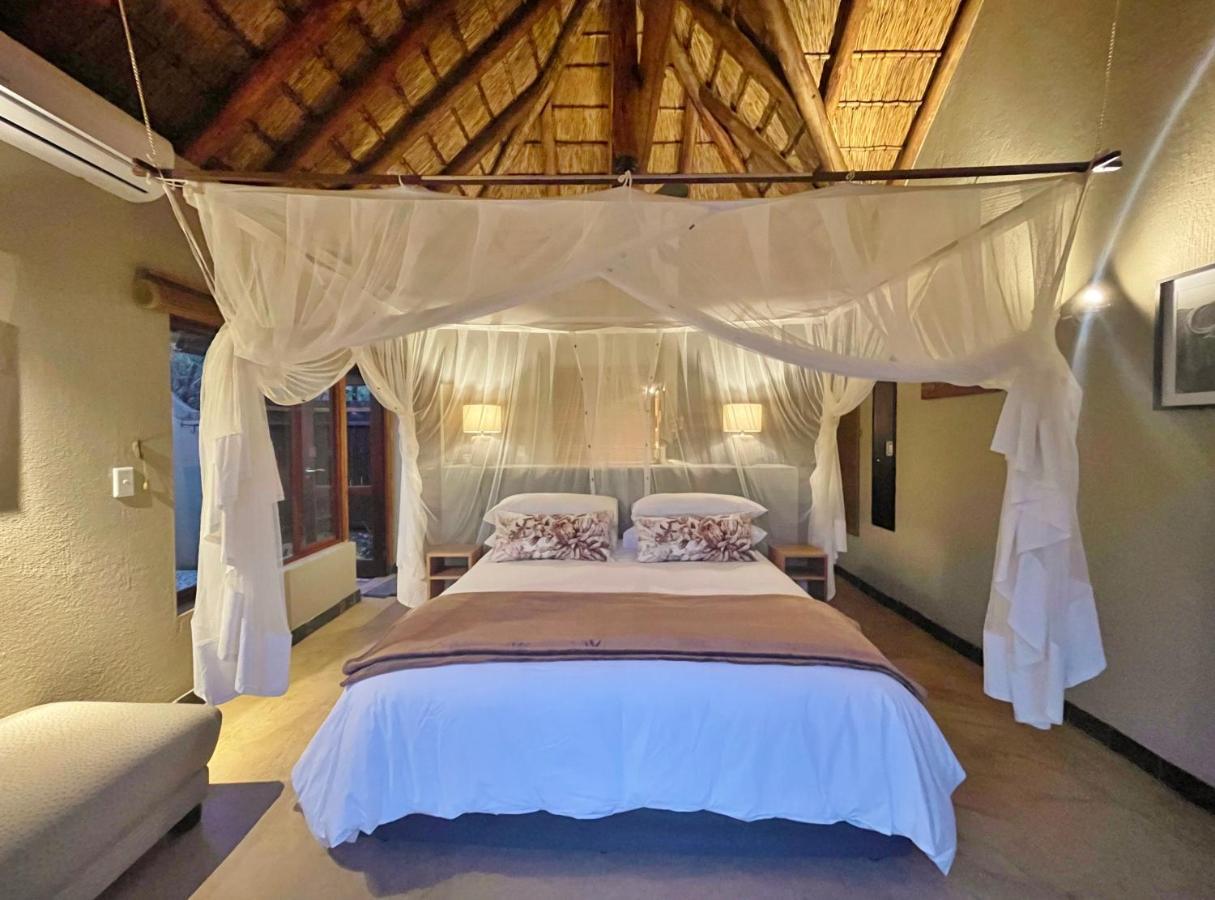 10 Raptors Lodge Hoedspruit Esterno foto