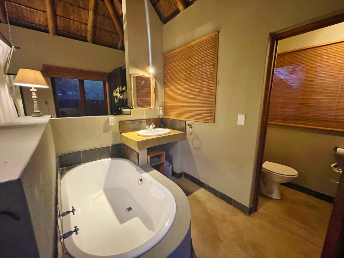 10 Raptors Lodge Hoedspruit Esterno foto