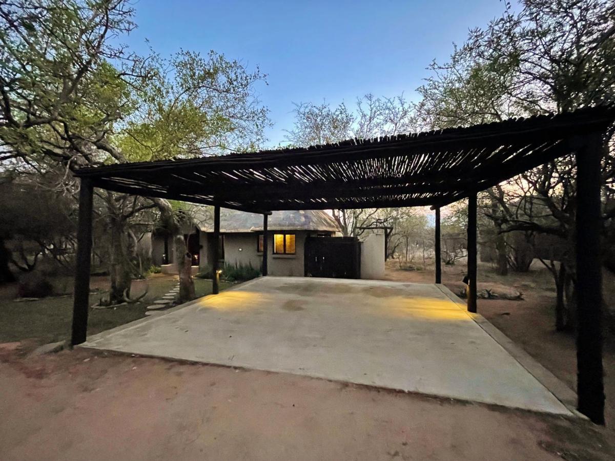 10 Raptors Lodge Hoedspruit Esterno foto