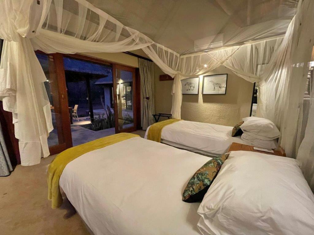 10 Raptors Lodge Hoedspruit Esterno foto