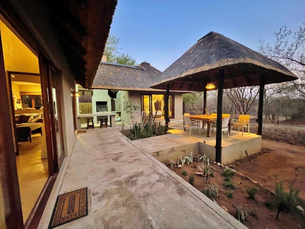 10 Raptors Lodge Hoedspruit Esterno foto